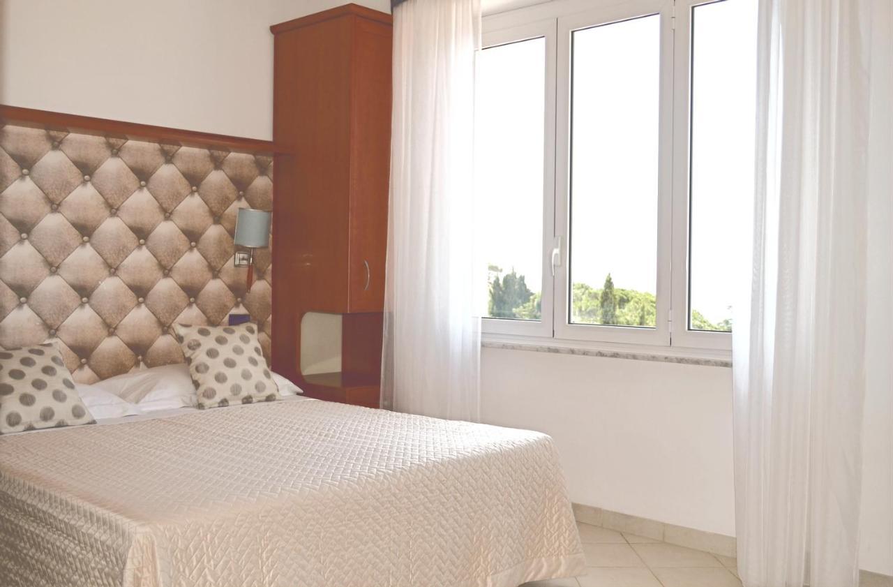 Hotel Noris Finale Ligure Luaran gambar