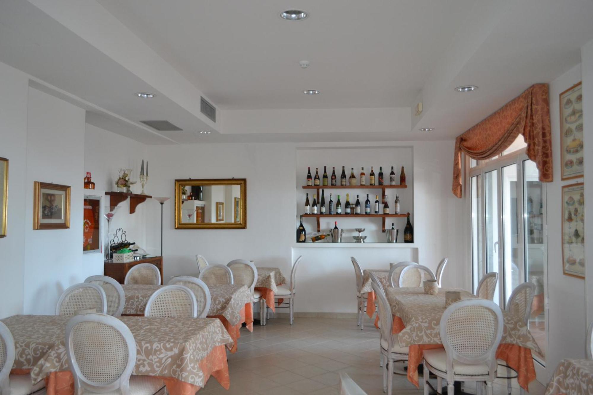 Hotel Noris Finale Ligure Luaran gambar