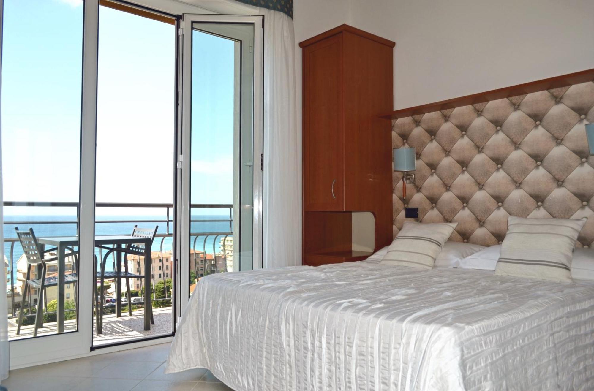 Hotel Noris Finale Ligure Luaran gambar