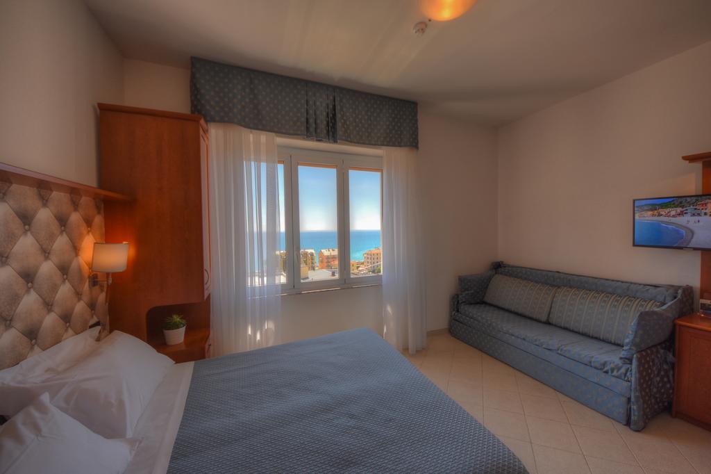 Hotel Noris Finale Ligure Luaran gambar